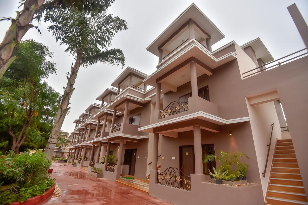 อราเลียยาส รีสอร์ต Hotel อุเดเปอร์ ภายนอก รูปภาพ